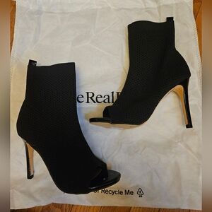 Catherine Malandrino Black Ankle Bootie Heels